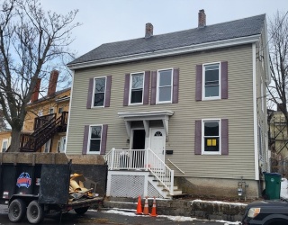 52 Willow Street, Lowell, Massachusetts, 5 Bedrooms Bedrooms, 7 Rooms Rooms,1.5 BathroomsBathrooms,Residential Lease,For Rent,Willow Street,73466609