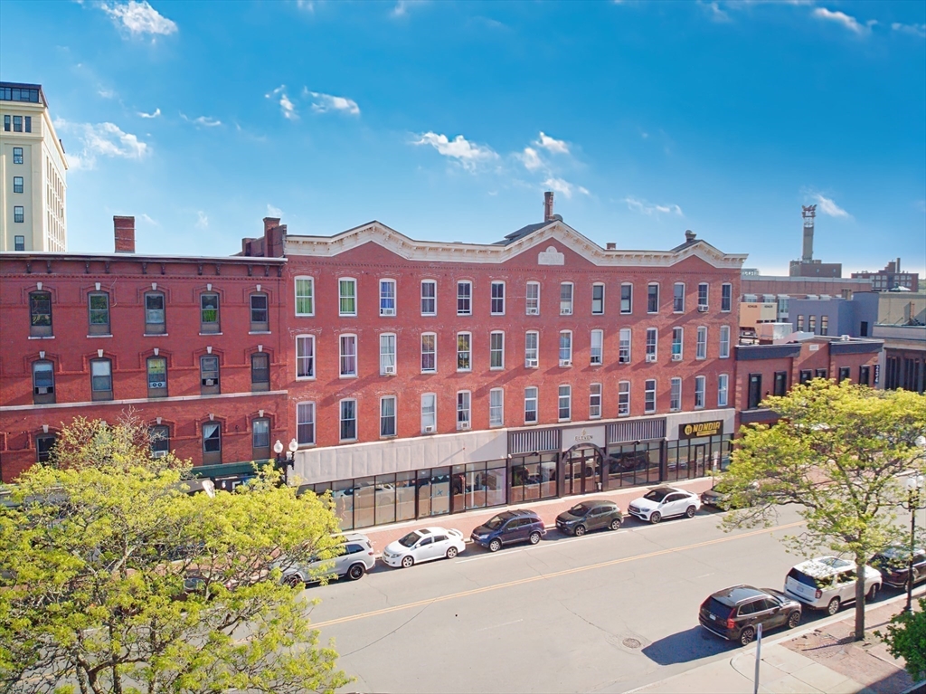 218 Essex Street, Lawrence, Massachusetts, ,Commercial Lease,For Rent,Essex Street,73466680