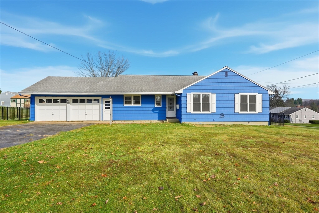 565 Williams Street, Pittsfield, Massachusetts, 3 Bedrooms Bedrooms, 6 Rooms Rooms,1.5 BathroomsBathrooms,Residential,For Sale,Williams Street,73450946