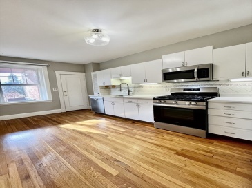 26 Gibbs Street, Brookline, Massachusetts, 2 Bedrooms Bedrooms, 5 Rooms Rooms,1 BathroomBathrooms,Residential Lease,For Rent,Gibbs Street,73460517