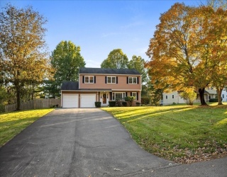 9 John Matthews Rd, Southborough, Massachusetts, 4 Bedrooms Bedrooms, 9 Rooms Rooms,2.5 BathroomsBathrooms,Residential,For Sale,John Matthews Rd,73445523