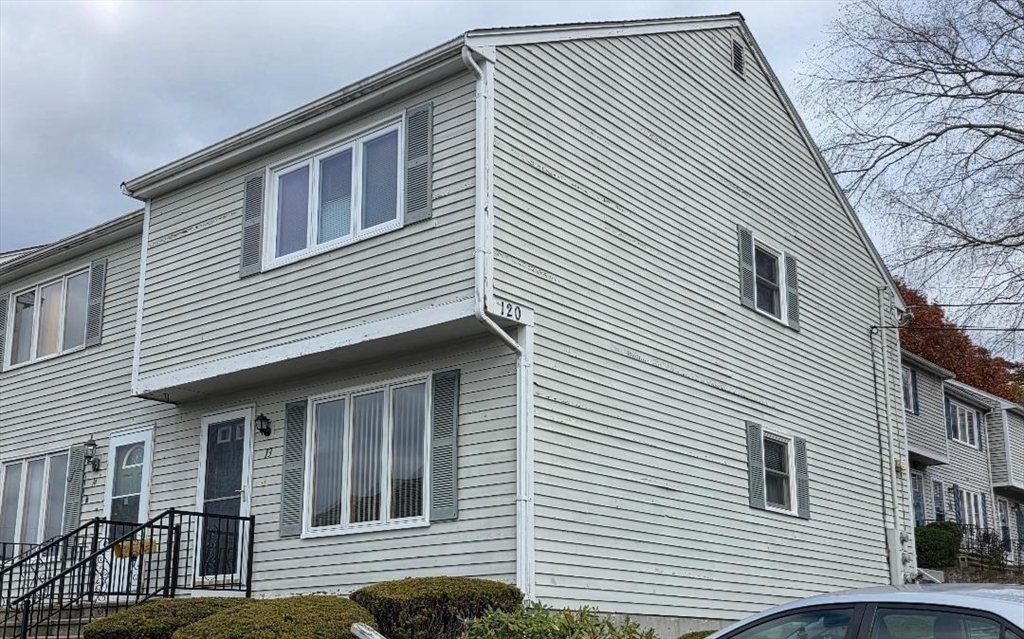 120 Terri Marie Way, Fall River, Massachusetts, 2 Bedrooms Bedrooms, 4 Rooms Rooms,1.5 BathroomsBathrooms,Residential,For Sale,Terri Marie Way,73453776