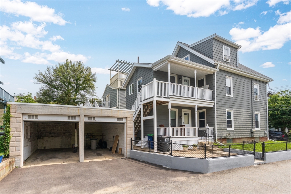 16 Porter Street, Somerville, Massachusetts, 4 Bedrooms Bedrooms, 6 Rooms Rooms,1 BathroomBathrooms,Residential Lease,For Rent,Porter Street,73414738