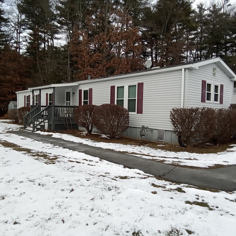 145 Wesley Circle, Middleboro, Massachusetts, 2 Bedrooms Bedrooms, 4 Rooms Rooms,2 BathroomsBathrooms,Residential,For Sale,Wesley Circle,73466817