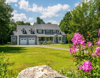 87 Southampton Road, Westhampton, Massachusetts, 3 Bedrooms Bedrooms, 9 Rooms Rooms,3 BathroomsBathrooms,Residential,For Sale,Southampton Road,73466828