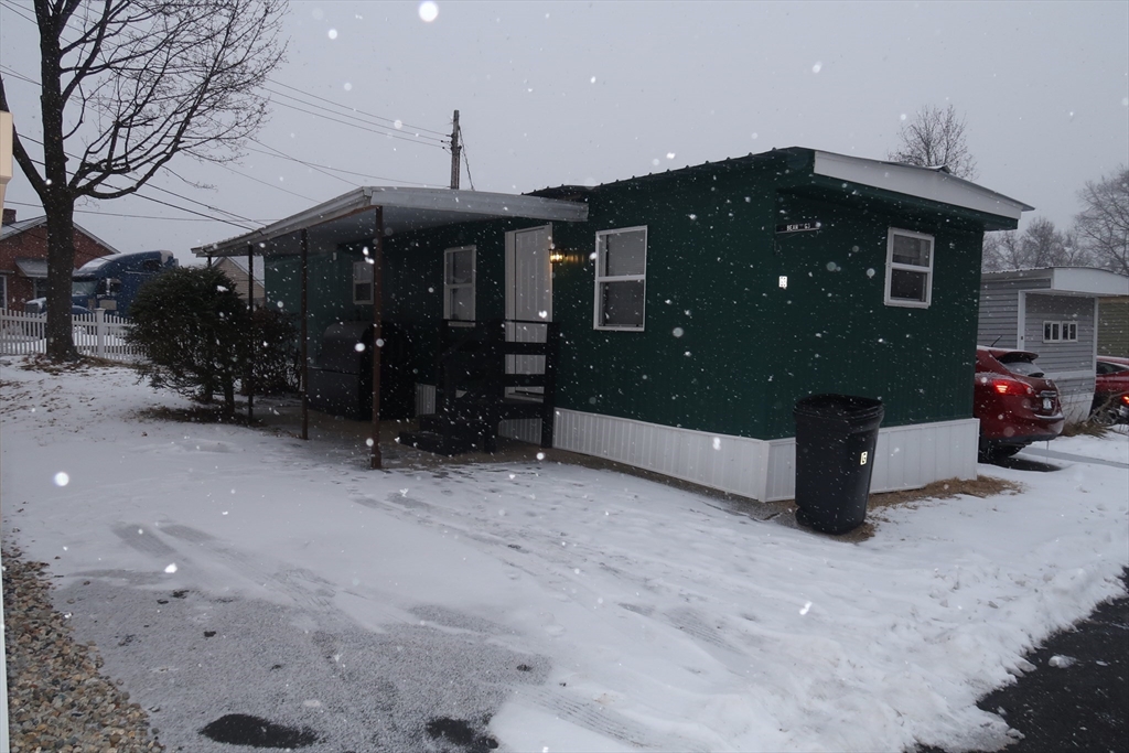 229 Miller Street, Ludlow, Massachusetts, 2 Bedrooms Bedrooms, 4 Rooms Rooms,1 BathroomBathrooms,Residential,For Sale,Miller Street,73466732