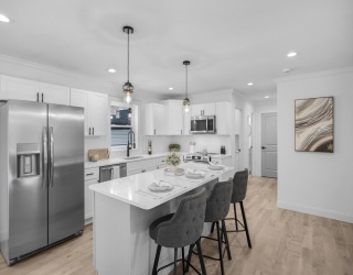 32 Country Ln, Palmer, Massachusetts, 4 Bedrooms Bedrooms, 9 Rooms Rooms,2.5 BathroomsBathrooms,Residential,For Sale,Country Ln,73466746