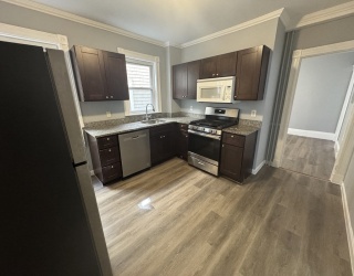 18 Chase St, Boston, Massachusetts, 4 Bedrooms Bedrooms, 8 Rooms Rooms,2 BathroomsBathrooms,Residential Lease,For Rent,Chase St,73466747