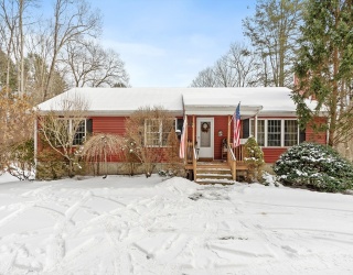 1215 South St, Barre, Massachusetts, 3 Bedrooms Bedrooms, 6 Rooms Rooms,2 BathroomsBathrooms,Residential,For Sale,South St,73466789