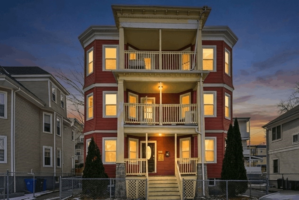 20 Wilcock St, Boston, Massachusetts, 3 Bedrooms Bedrooms, 5 Rooms Rooms,1 BathroomBathrooms,Residential Lease,For Rent,Wilcock St,73466856