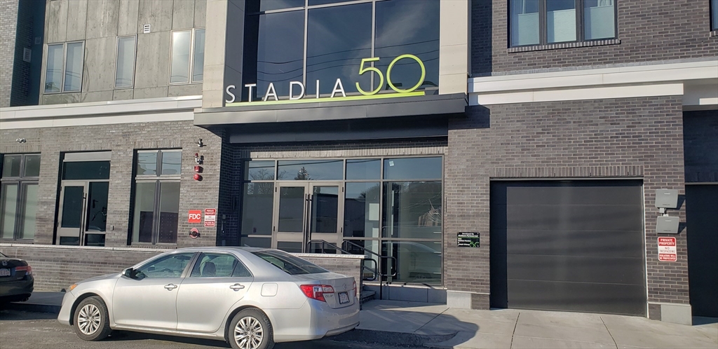 50 Hichborn, Boston, Massachusetts, 2 Bedrooms Bedrooms, 4 Rooms Rooms,2 BathroomsBathrooms,Residential Lease,For Rent,Hichborn,73418469