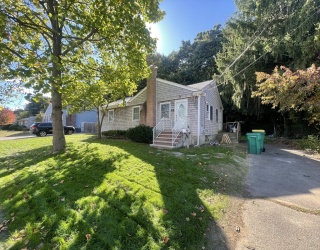 48 Bornwood, Norwood, Massachusetts, 3 Bedrooms Bedrooms, 5 Rooms Rooms,1 BathroomBathrooms,Residential Lease,For Rent,Bornwood,73466889