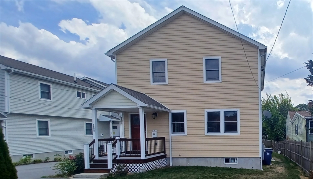 1886-1888 River St, Boston, Massachusetts, 3 Bedrooms Bedrooms, 6 Rooms Rooms,2.5 BathroomsBathrooms,Residential Lease,For Rent,River St,73466928