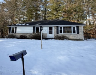 9 Sunset Dr, Orange, Massachusetts, 3 Bedrooms Bedrooms, 6 Rooms Rooms,1 BathroomBathrooms,Residential,For Sale,Sunset Dr,73466936