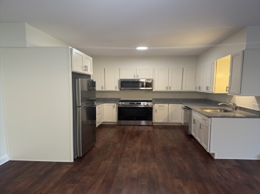10 Franklin Ave, Revere, Massachusetts, 2 Bedrooms Bedrooms, 4 Rooms Rooms,1 BathroomBathrooms,Residential Lease,For Rent,Franklin Ave,73467010 10 Franklin Ave, Revere, Massachusetts, 2 Bedrooms Bedrooms, 4 Rooms Rooms,1 BathroomBathrooms,Residential Lease,For Rent,Franklin Ave,73467010