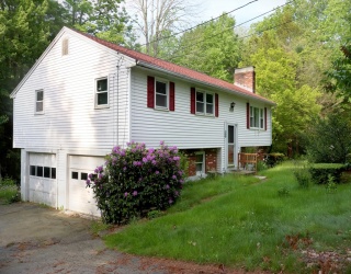2 Laurel Ln, Spencer, Massachusetts, 3 Bedrooms Bedrooms, 5 Rooms Rooms,2 BathroomsBathrooms,Residential,For Sale,Laurel Ln,73402466
