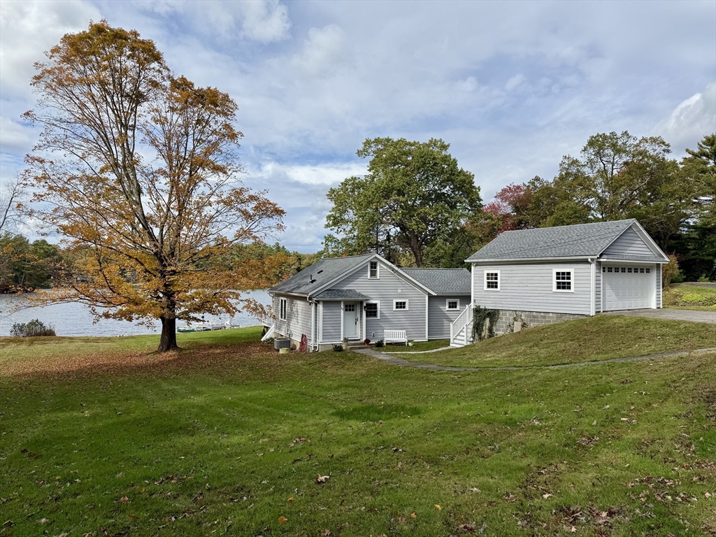 60 Beech St, Palmer, Massachusetts, 2 Bedrooms Bedrooms, 5 Rooms Rooms,1.5 BathroomsBathrooms,Residential,For Sale,Beech St,73444255