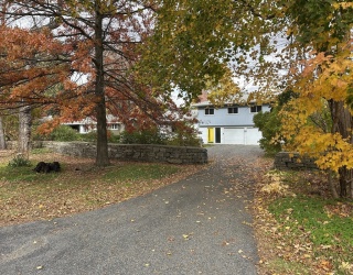 1012 West St, Pittsfield, Massachusetts, 4 Bedrooms Bedrooms, 7 Rooms Rooms,2.5 BathroomsBathrooms,Residential,For Sale,West St,73447224