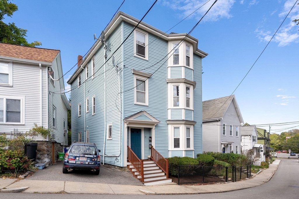 96 Jamaica St, Boston, Massachusetts, 6 Bedrooms Bedrooms, 14 Rooms Rooms,3 BathroomsBathrooms,Residential Income,For Sale,Jamaica St,73441311