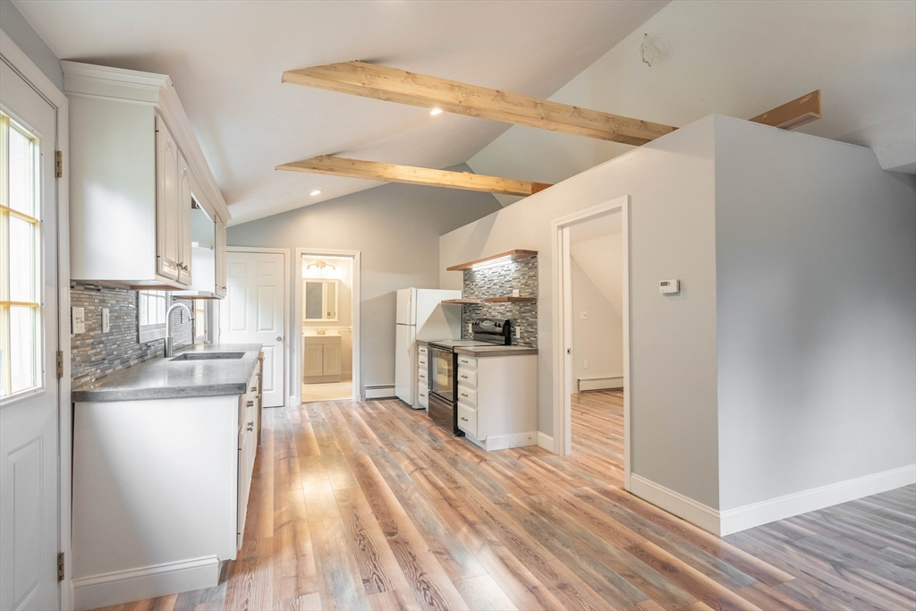 87 Brookfield Rd, Charlton, Massachusetts, 1 Bedroom Bedrooms, 3 Rooms Rooms,1 BathroomBathrooms,Residential Lease,For Rent,Brookfield Rd,73448242