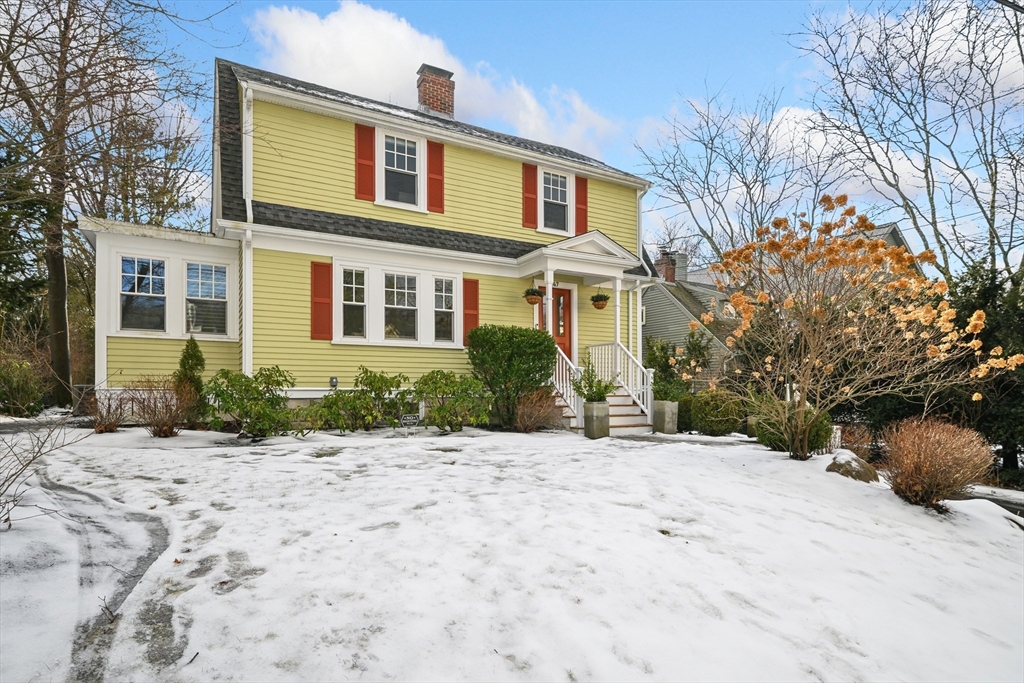 47 Ledgelawn Ave, Lexington, Massachusetts, 4 Bedrooms Bedrooms, 9 Rooms Rooms,2.5 BathroomsBathrooms,Residential,For Sale,Ledgelawn Ave,73467088
