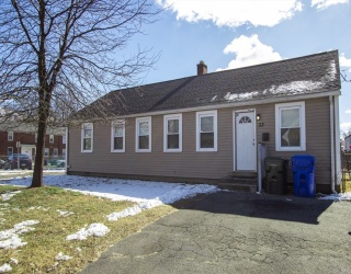 53 Fernwold, Springfield, Massachusetts, 1 Bedroom Bedrooms, 2 Rooms Rooms,1 BathroomBathrooms,Residential Lease,For Rent,Fernwold,73467097