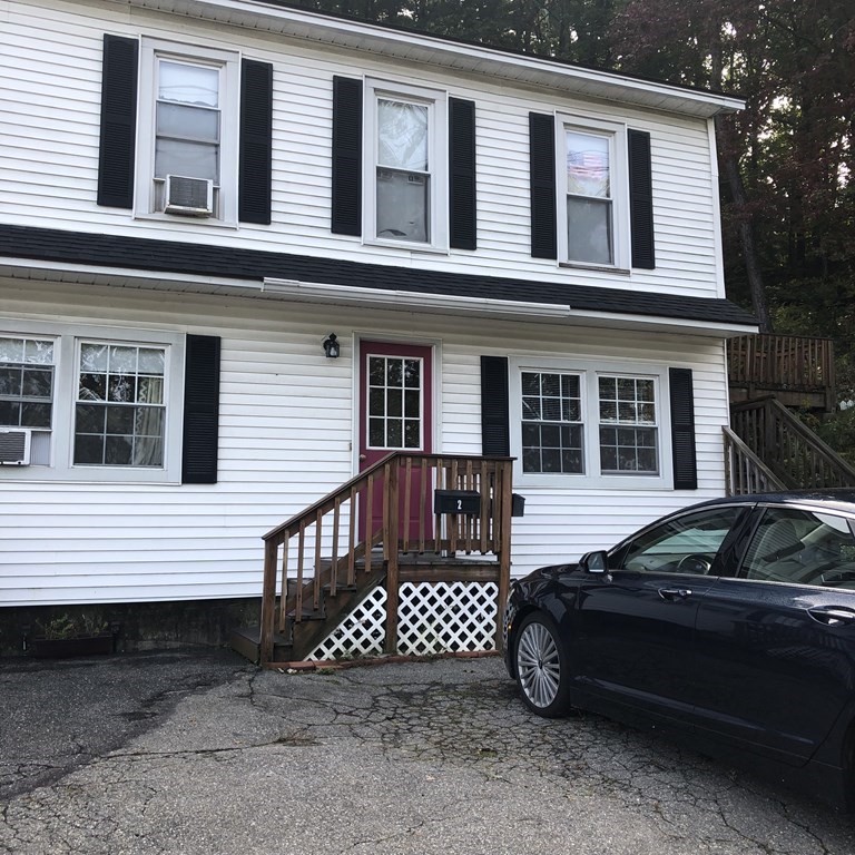 100 Boylston Street, Clinton, Massachusetts, 1 Bedroom Bedrooms, 4 Rooms Rooms,1 BathroomBathrooms,Residential Lease,For Rent,Boylston Street,73467114