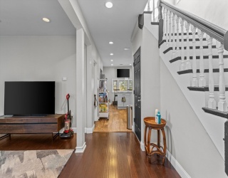 68 Bellingham Ave, Revere, Massachusetts, 4 Bedrooms Bedrooms, 8 Rooms Rooms,3 BathroomsBathrooms,Residential Income,For Sale,Bellingham Ave,73446544