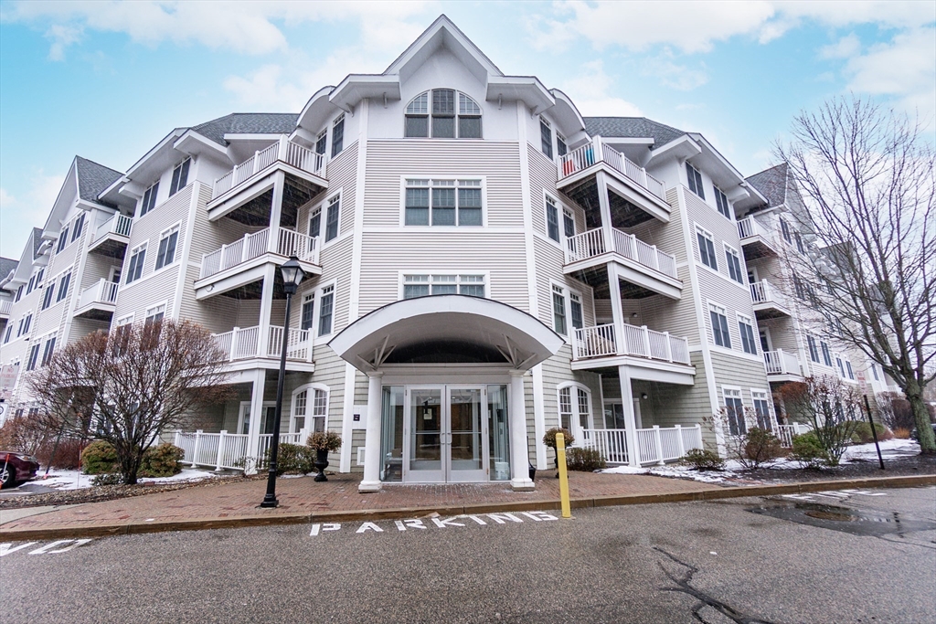 614 Pond St, Braintree, Massachusetts, 2 Bedrooms Bedrooms, 4 Rooms Rooms,2 BathroomsBathrooms,Residential Lease,For Rent,Pond St,73467130