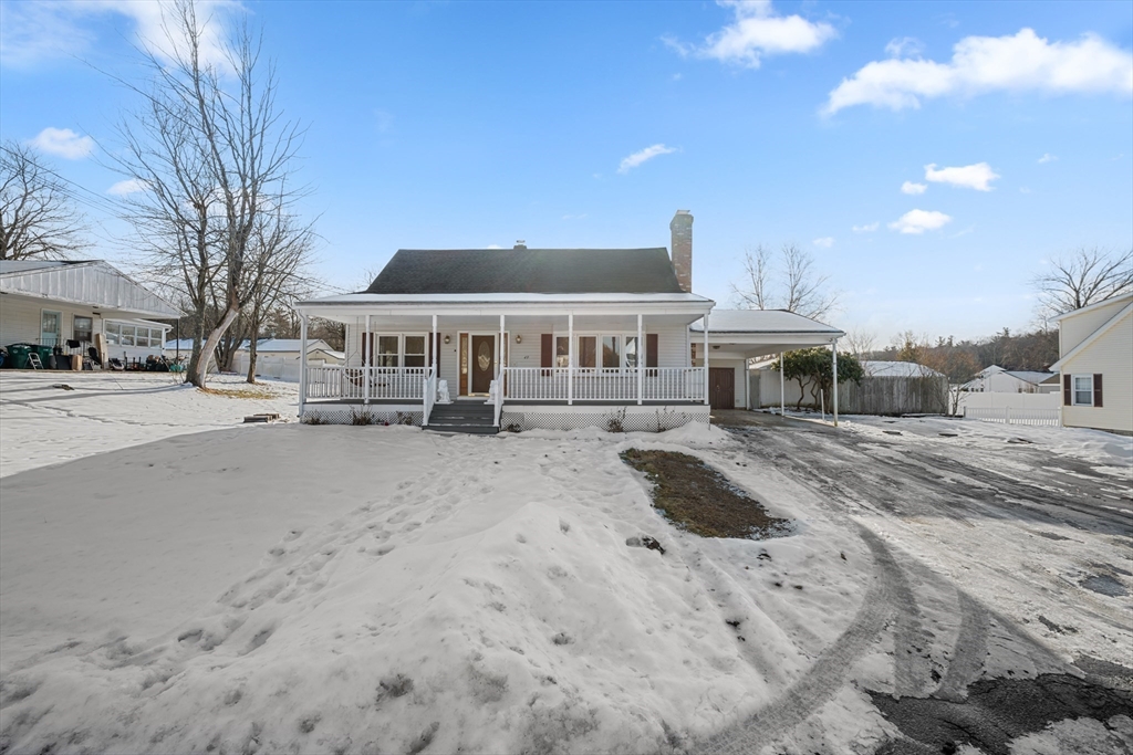 49 Jane Ave, Fitchburg, Massachusetts, 4 Bedrooms Bedrooms, 8 Rooms Rooms,1.5 BathroomsBathrooms,Residential,For Sale,Jane Ave,73467212