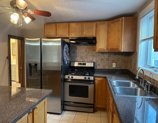 34 Perkins Street, Gloucester, Massachusetts, 3 Bedrooms Bedrooms, 6 Rooms Rooms,1 BathroomBathrooms,Residential Lease,For Rent,Perkins Street,73467285