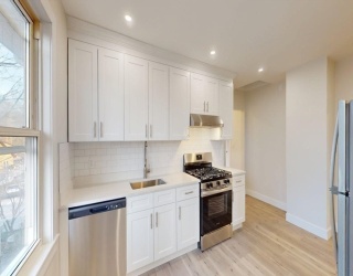 391 Linwood Ave, Newton, Massachusetts, 3 Bedrooms Bedrooms, 7 Rooms Rooms,2 BathroomsBathrooms,Residential Lease,For Rent,Linwood Ave,73467288