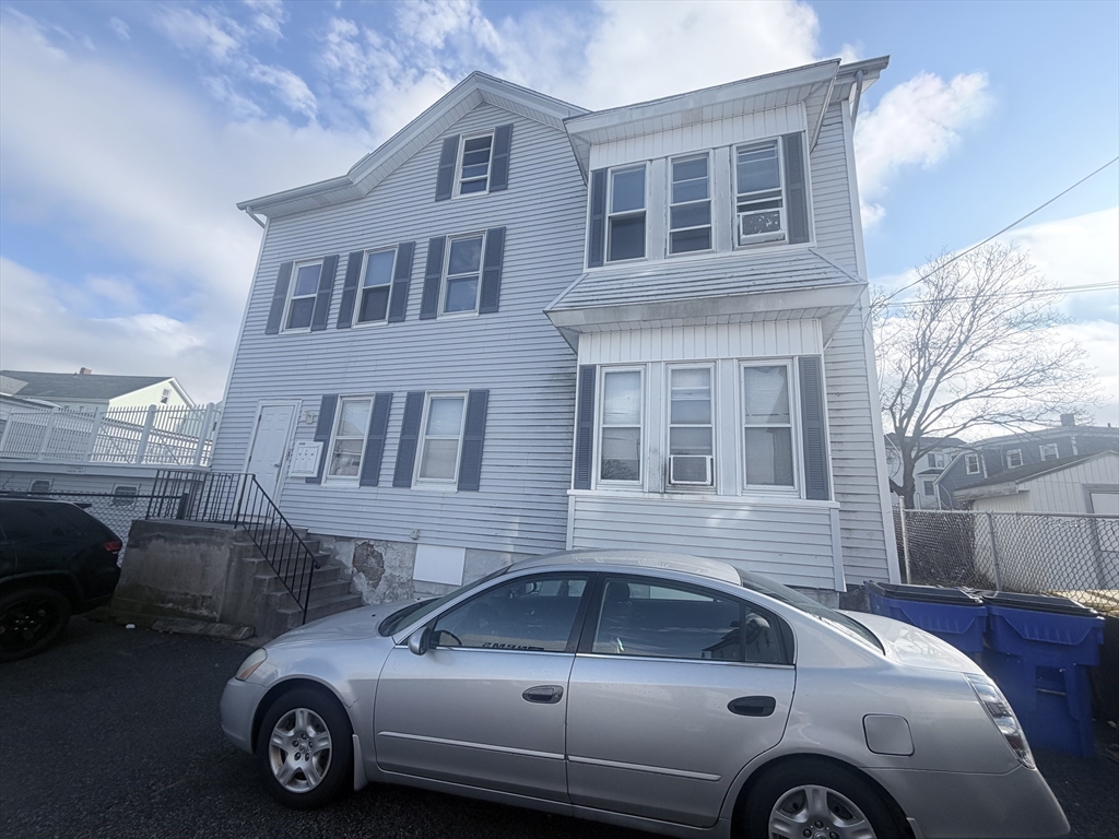 1846 S Main St, Fall River, Massachusetts, 6 Bedrooms Bedrooms, 15 Rooms Rooms,3 BathroomsBathrooms,Residential Income,For Sale,S Main St,73467252