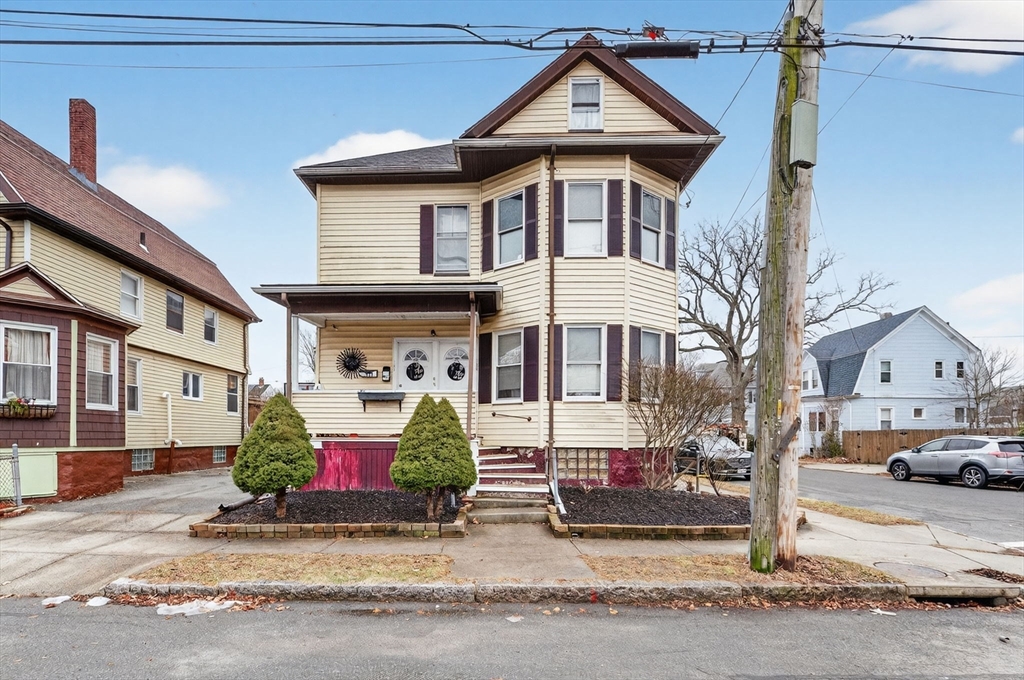 156-158 Sycamore St, New Bedford, Massachusetts, 4 Bedrooms Bedrooms, 10 Rooms Rooms,2 BathroomsBathrooms,Residential Income,For Sale,Sycamore St,73467232
