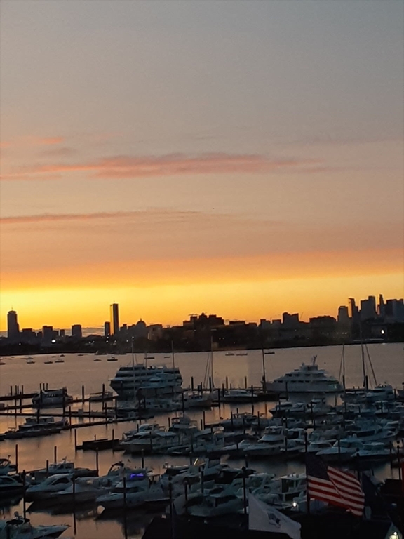 2001 Marina Dr, Quincy, Massachusetts, 2 Bedrooms Bedrooms, 5 Rooms Rooms,2 BathroomsBathrooms,Residential,For Sale,Marina Dr,73467310