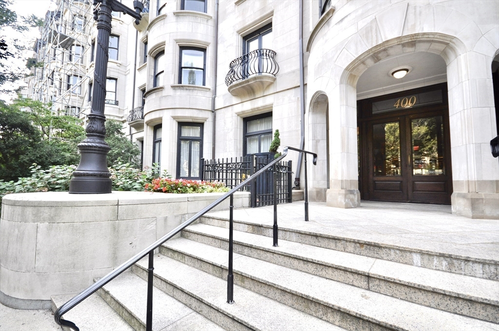 400 Commonwealth Ave, Boston, Massachusetts, ,Commercial Lease,For Rent,Commonwealth Ave,73467317