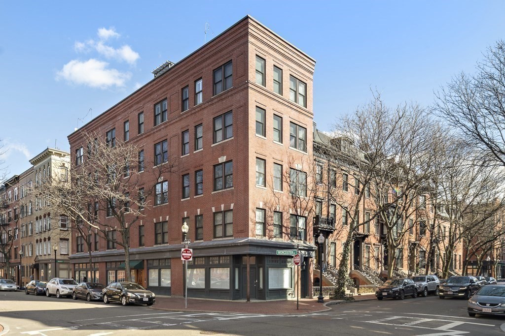 486 Shawmut Avenue, Boston, Massachusetts, 1 Bedroom Bedrooms, 3 Rooms Rooms,1 BathroomBathrooms,Residential Lease,For Rent,Shawmut Avenue,73467340