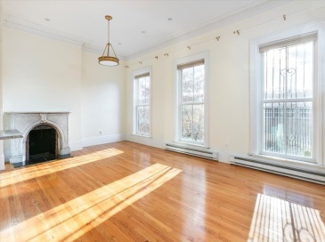 65 Worcester St, Boston, Massachusetts, 1 Bedroom Bedrooms, 3 Rooms Rooms,1 BathroomBathrooms,Residential Lease,For Rent,Worcester St,73459146