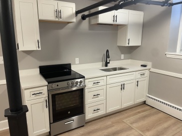 366 Essex St, Salem, Massachusetts, 1 Bedroom Bedrooms, 3 Rooms Rooms,1 BathroomBathrooms,Residential Lease,For Rent,Essex St,73467472