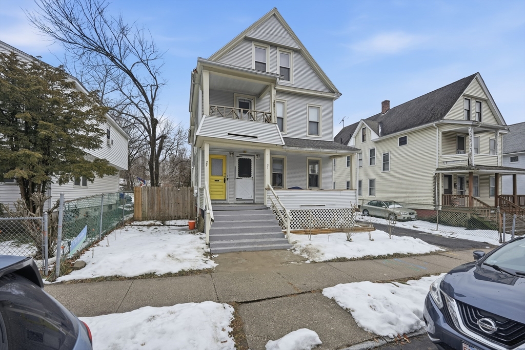 29-31 Knox St, Springfield, Massachusetts, 7 Bedrooms Bedrooms, 13 Rooms Rooms,2 BathroomsBathrooms,Residential Income,For Sale,Knox St,73467474