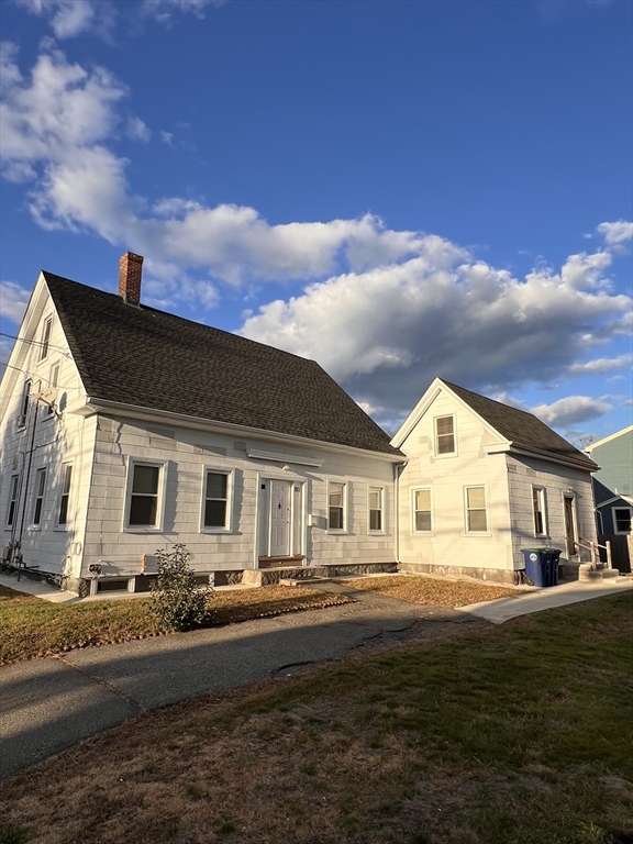 31-33 Tremont St, Braintree, Massachusetts, 4 Bedrooms Bedrooms, 7 Rooms Rooms,1 BathroomBathrooms,Residential Lease,For Rent,Tremont St,73467526