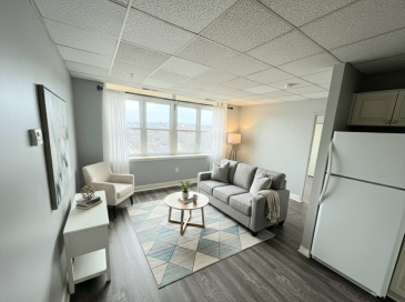 340 Main St, Melrose, Massachusetts, 1 Bedroom Bedrooms, 3 Rooms Rooms,1 BathroomBathrooms,Residential Lease,For Rent,Main St,73467525