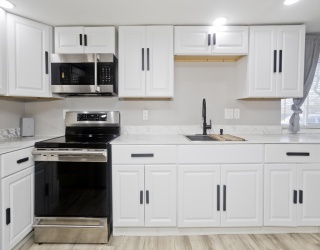 1246 Granby Rd, Chicopee, Massachusetts, 2 Bedrooms Bedrooms, 4 Rooms Rooms,1 BathroomBathrooms,Residential,For Sale,Granby Rd,73463551