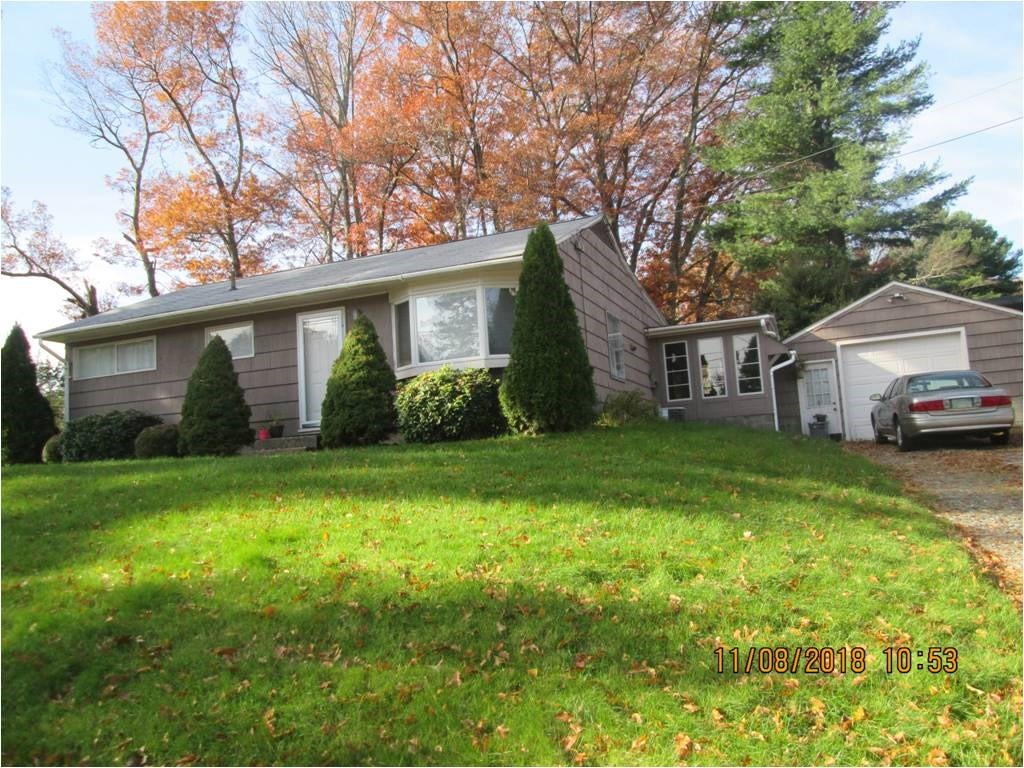 93 Cedar Hill Rd., Northborough, Massachusetts, 3 Bedrooms Bedrooms, 6 Rooms Rooms,1 BathroomBathrooms,Residential,For Sale,Cedar Hill Rd.,73467307