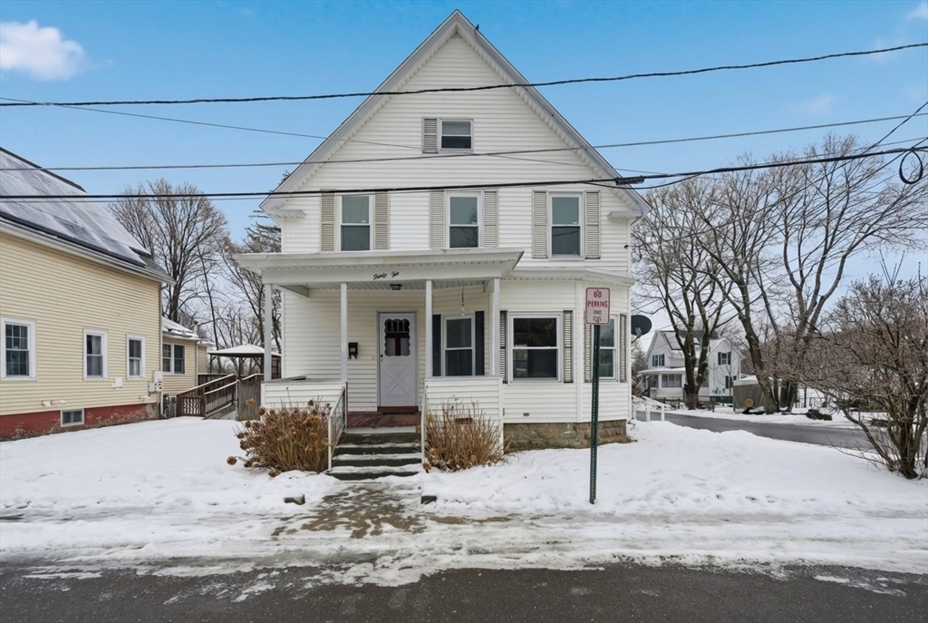 32 Haynes Court, Leominster, Massachusetts, 2 Bedrooms Bedrooms, 7 Rooms Rooms,1 BathroomBathrooms,Residential,For Sale,Haynes Court,73467394