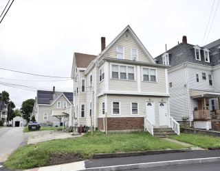 532 Bay St., Taunton, Massachusetts, 2 Bedrooms Bedrooms, 5 Rooms Rooms,1 BathroomBathrooms,Residential Lease,For Rent,Bay St.,73467408