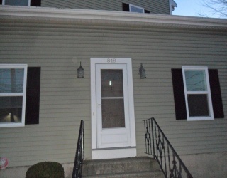 848 Waverly St, Framingham, Massachusetts, 2 Bedrooms Bedrooms, 4 Rooms Rooms,1 BathroomBathrooms,Residential Lease,For Rent,Waverly St,73467427