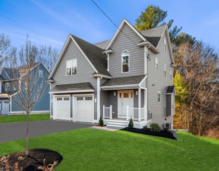 910 Livingston St, Tewksbury, Massachusetts, 4 Bedrooms Bedrooms, 6 Rooms Rooms,2.5 BathroomsBathrooms,Residential,For Sale,Livingston St,73458551