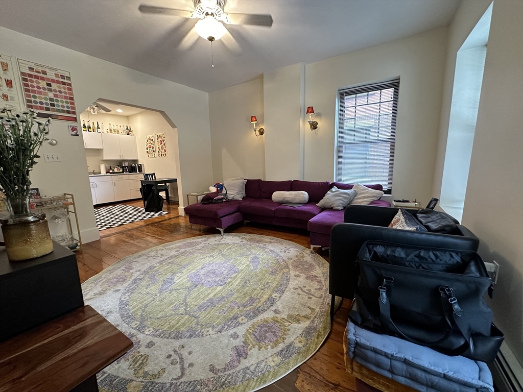 1675 Washington St, Boston, Massachusetts, 3 Bedrooms Bedrooms, 5 Rooms Rooms,1 BathroomBathrooms,Residential Lease,For Rent,Washington St,73467444