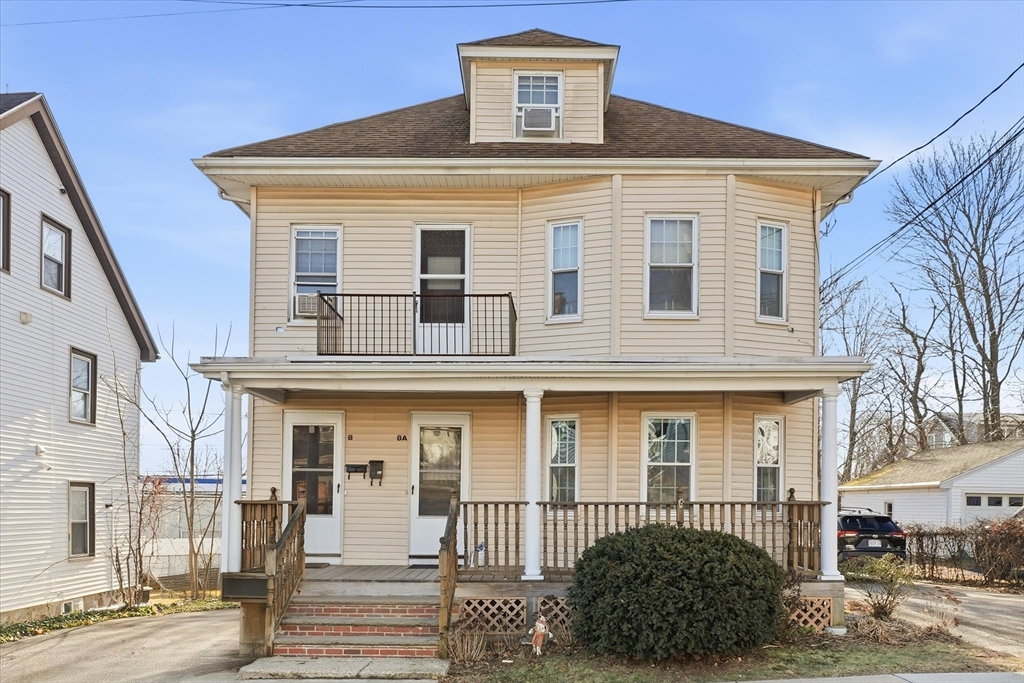 8 Porter St., Woburn, Massachusetts, 2 Bedrooms Bedrooms, 5 Rooms Rooms,1 BathroomBathrooms,Residential Lease,For Rent,Porter St.,73461968
